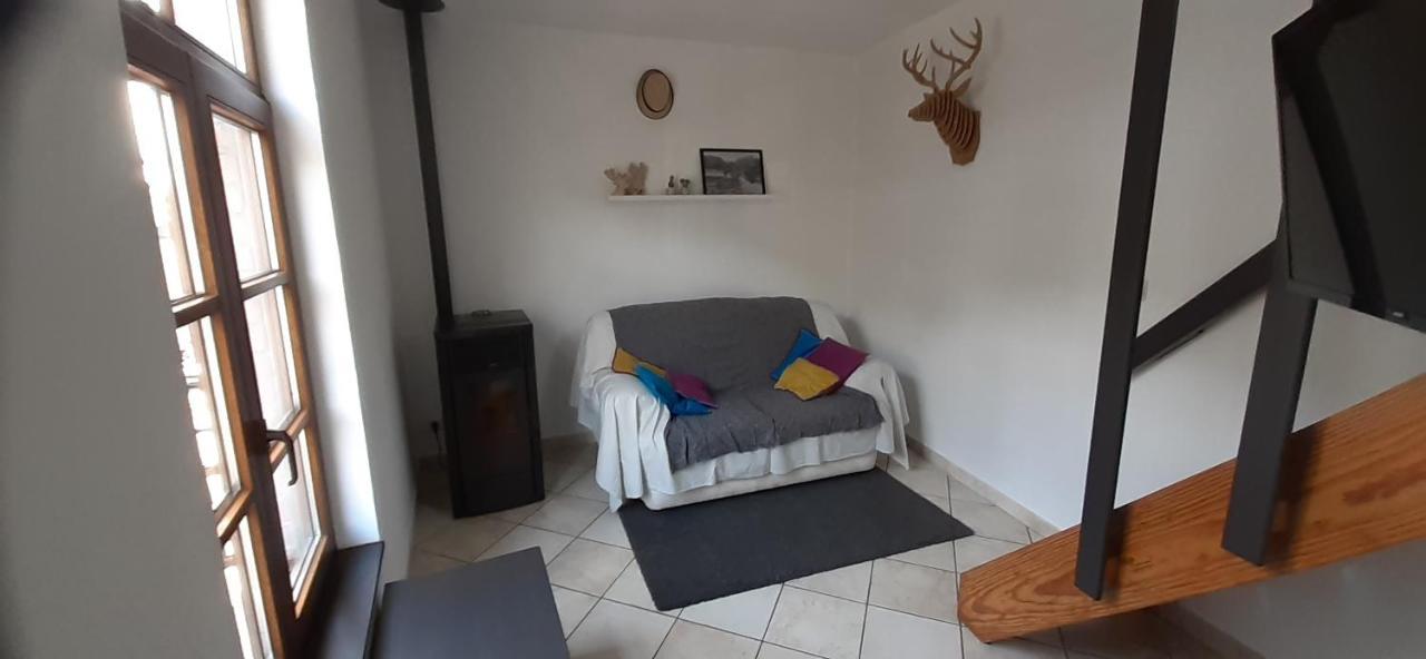 Chez Pepe Victor Apartment Bouillon Bagian luar foto